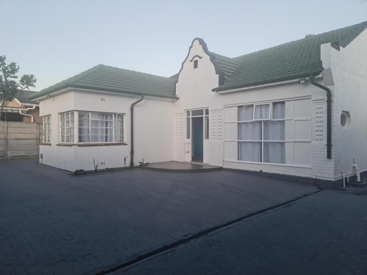 Hasate Guest House ,4 St James Street Oakdale Belliville Cape Town South Africa Exterior foto